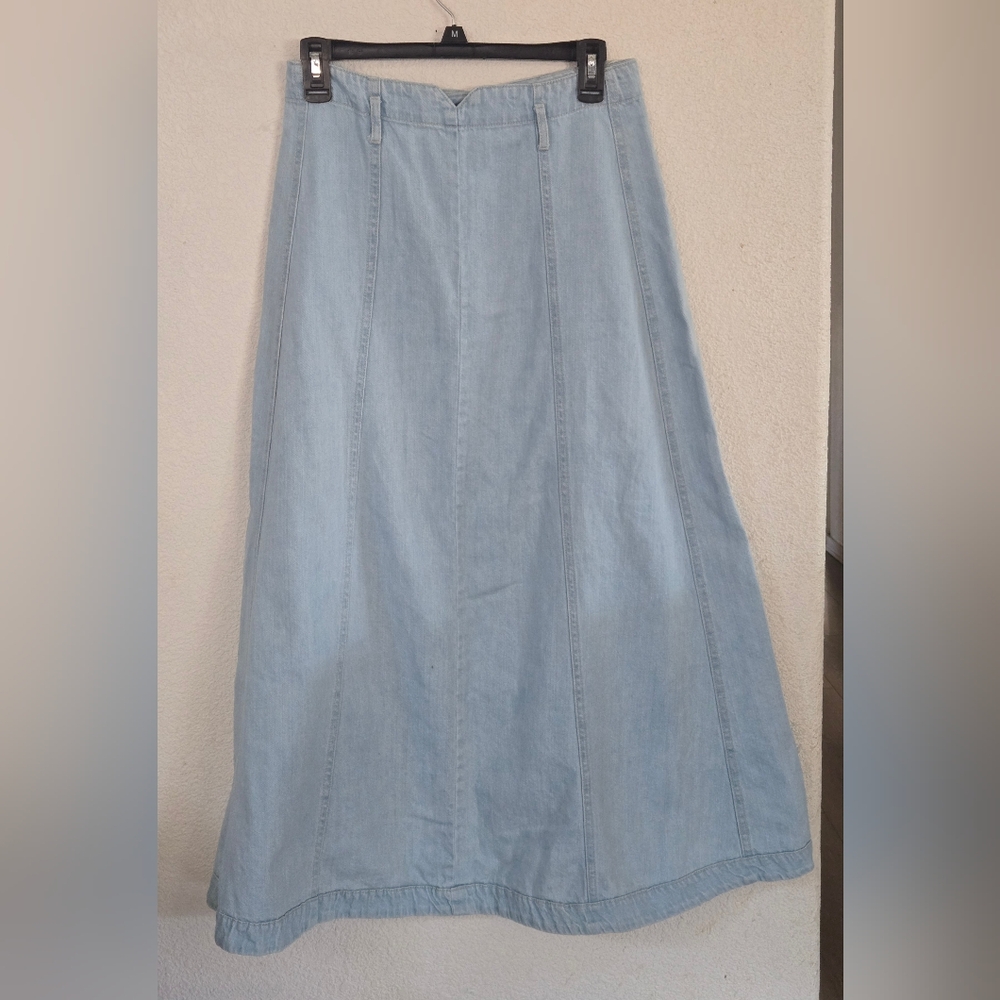 Light Wash Denim Maxi Skirt - Women's Casual A-Line - Picture 6 of 8
